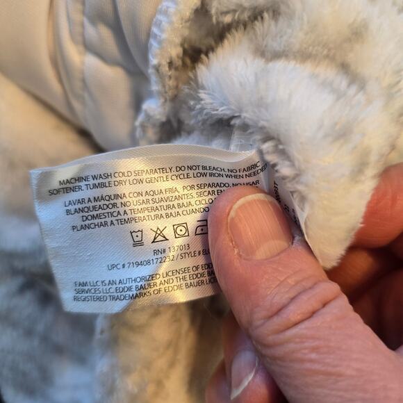 Eddie Bauer Fleece Pull Over Women's XL Gray White Snowflake 1/4 Zip Athleisure - Picture 6 of 8